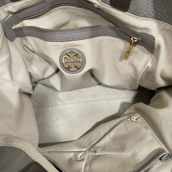 Vintage Tory Burch Romy Large Tote Pebbled Mushroom and Brown Leather Iconic T - Picture 4 of 10